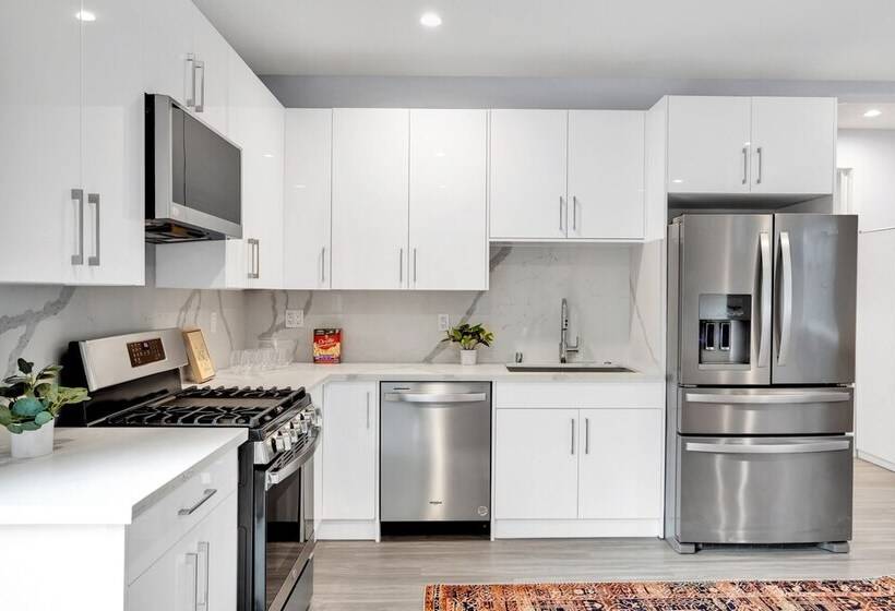 Fulton Buyout By Avantstay Sherman Oaks Estate + View