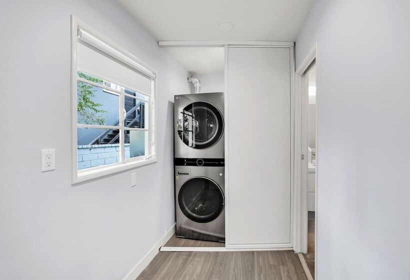 Fulton Buyout By Avantstay Sherman Oaks Estate + View