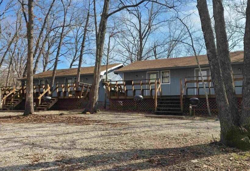 Hickory Hollow Resort