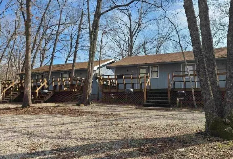 Hickory Hollow Resort