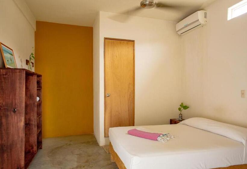 여관 La Escondida H