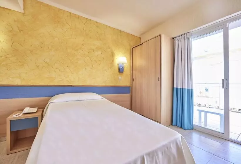 Hotelli Ahoi! Urban Beach