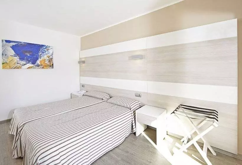 Hotelli Ahoi! Urban Beach