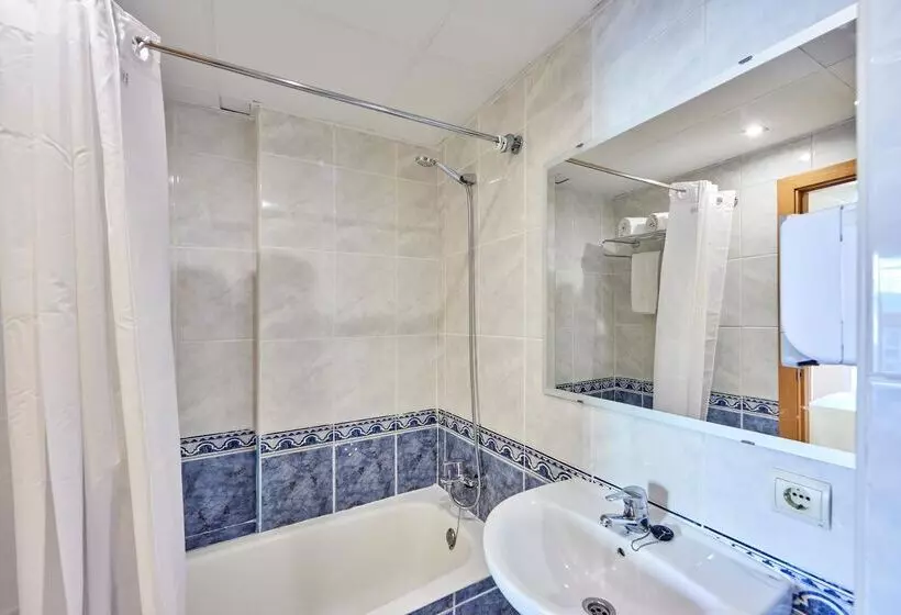 Hotelli Ahoi! Urban Beach