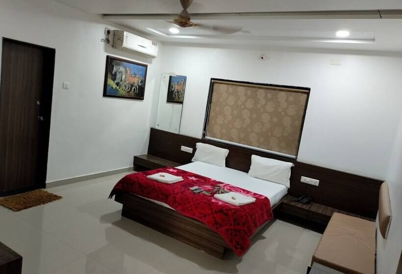 בית מלון כפרי Amidhara