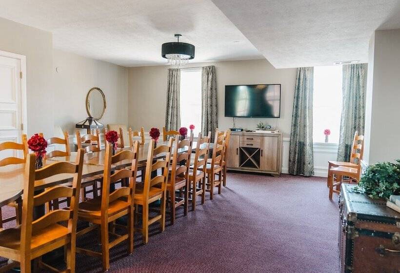 בית מלון כפרי General Denver