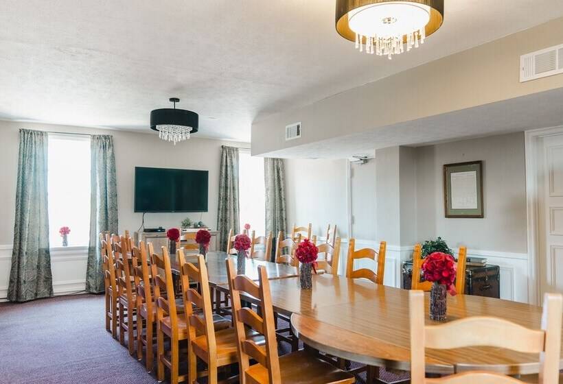 בית מלון כפרי General Denver