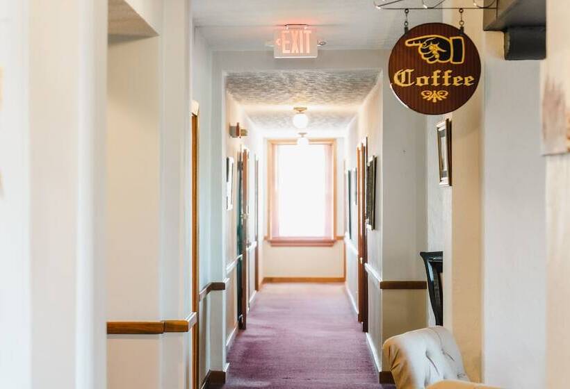 בית מלון כפרי General Denver