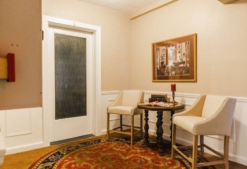 בית מלון כפרי General Denver