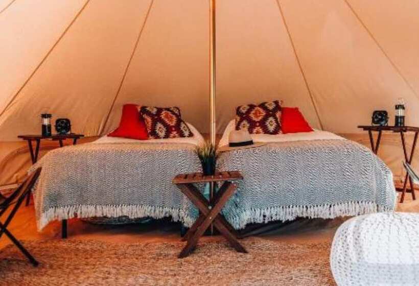 Отель Wander Camp Olympic