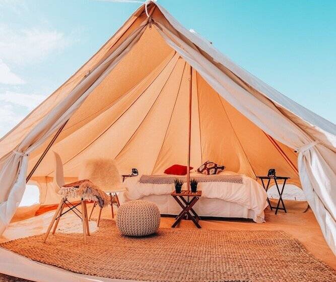 Отель Wander Camp Olympic