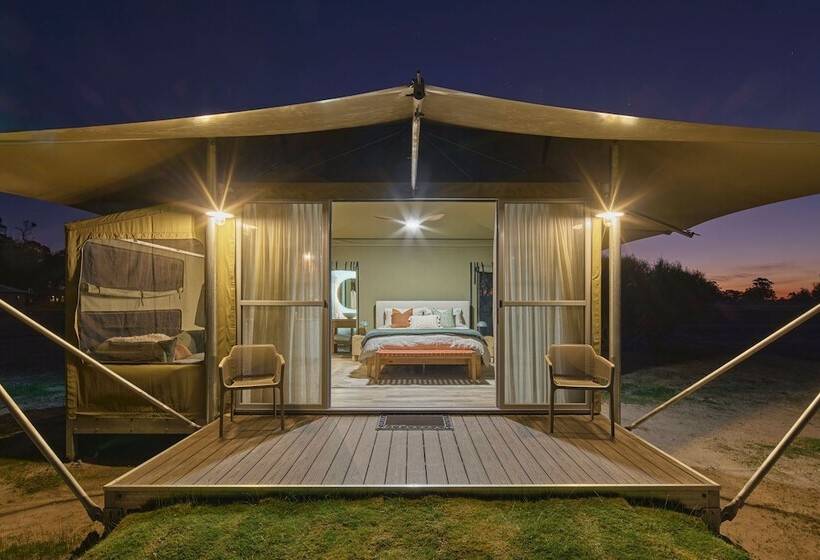 בית מלון כפרי Willow Wood Glamping Retreat