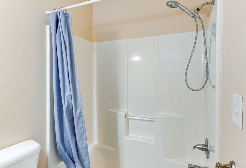 Idyllic Creekside Hayesville Home W/ Fire Pit