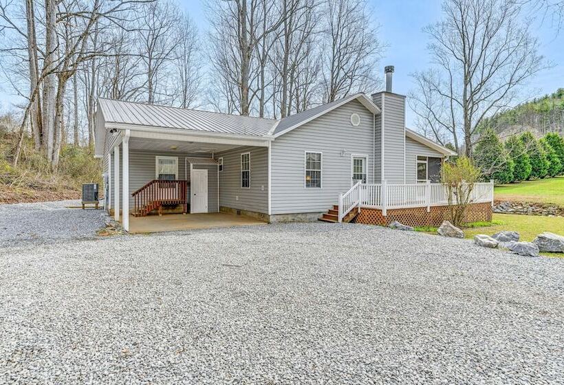 Idyllic Creekside Hayesville Home W/ Fire Pit