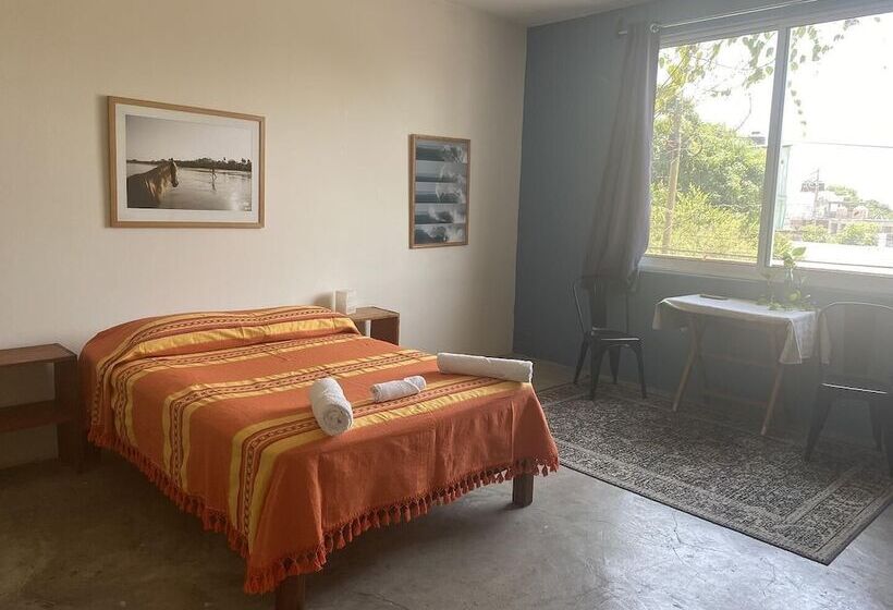 여관 La Escondida H