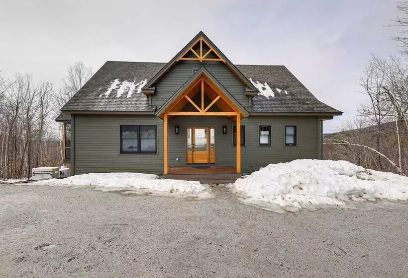 Mountain View Home In Stoneham W/ Hot Yoga Studio!