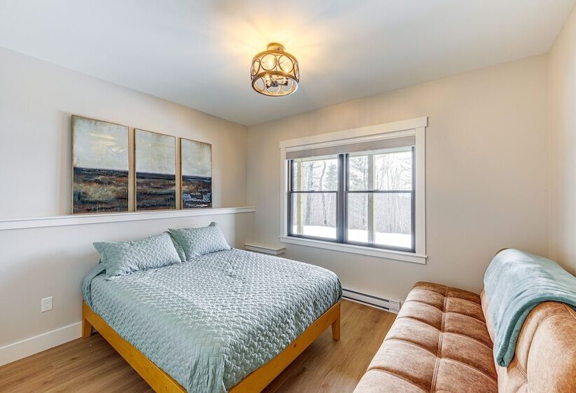 Mountain View Home In Stoneham W/ Hot Yoga Studio!