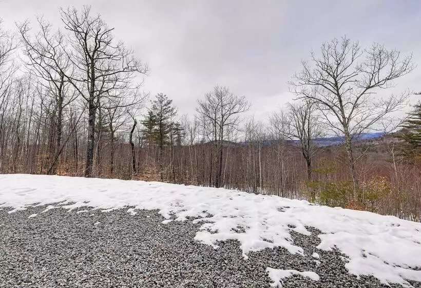 Mountain View Home In Stoneham W/ Hot Yoga Studio!