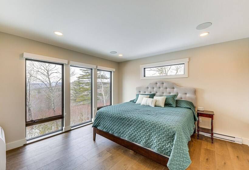 Mountain View Home In Stoneham W/ Hot Yoga Studio!