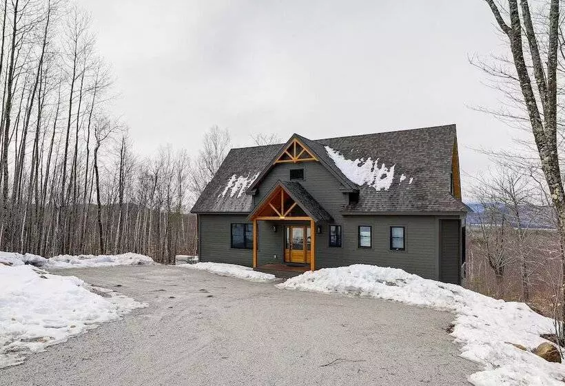 Mountain View Home In Stoneham W/ Hot Yoga Studio!