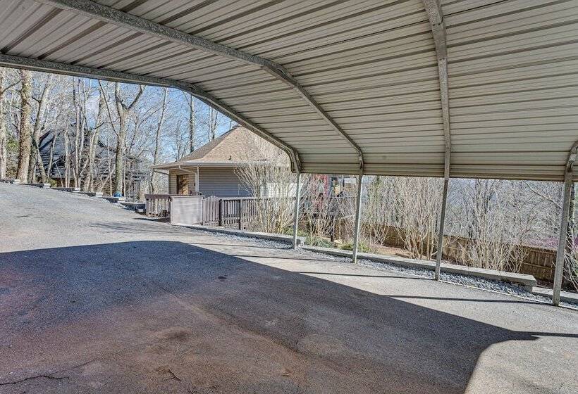 Mountaintop Blue Ridge Cabin: 2 Mi To Downtown