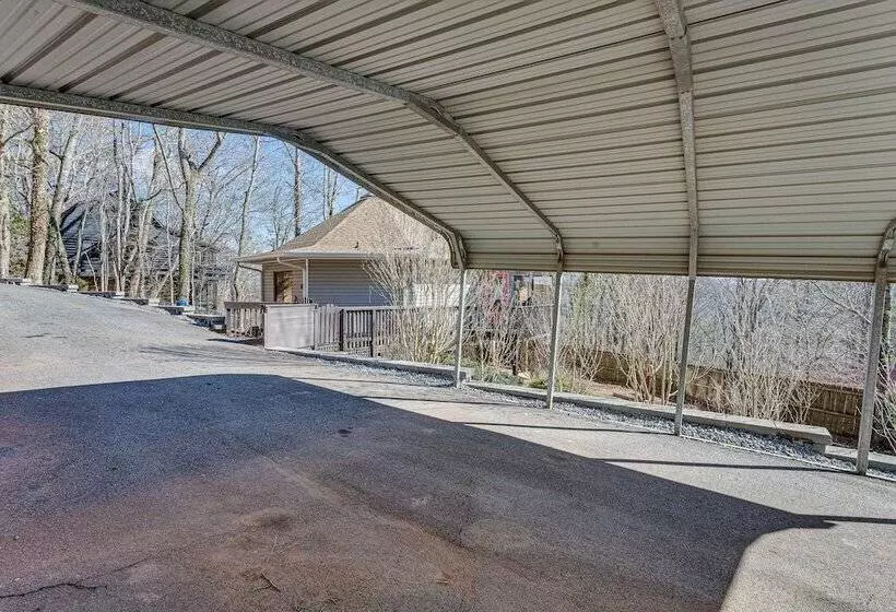 Mountaintop Blue Ridge Cabin: 2 Mi To Downtown