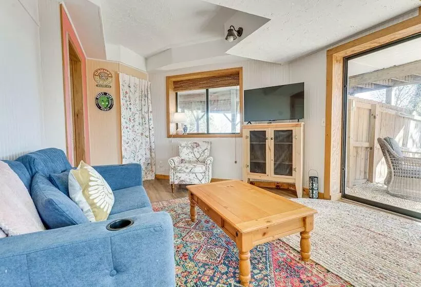 Mountaintop Blue Ridge Cabin: 2 Mi To Downtown