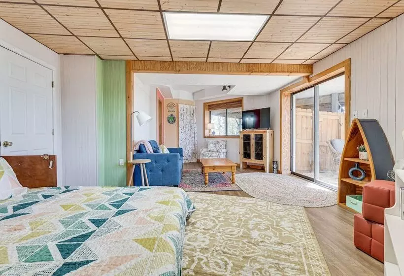 Mountaintop Blue Ridge Cabin: 2 Mi To Downtown