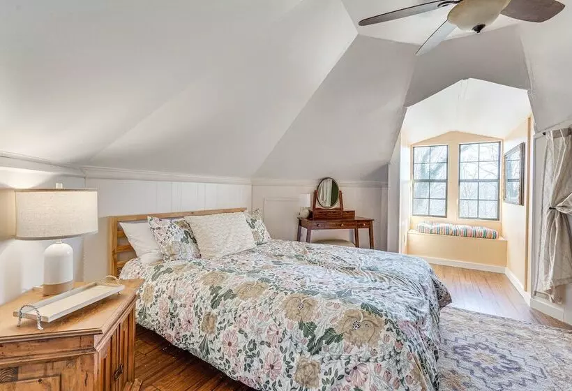 Mountaintop Blue Ridge Cabin: 2 Mi To Downtown