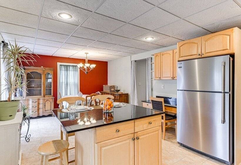 New York Escape Near Times Square & Central Park!