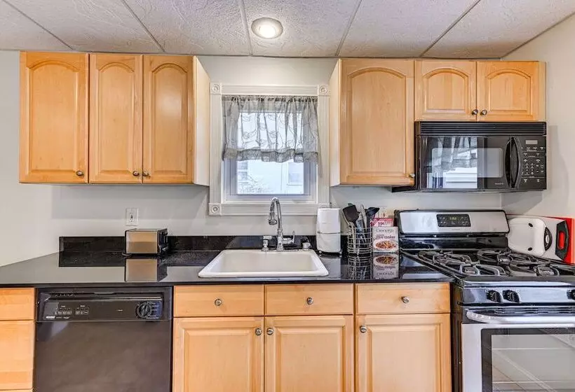 New York Escape Near Times Square & Central Park!