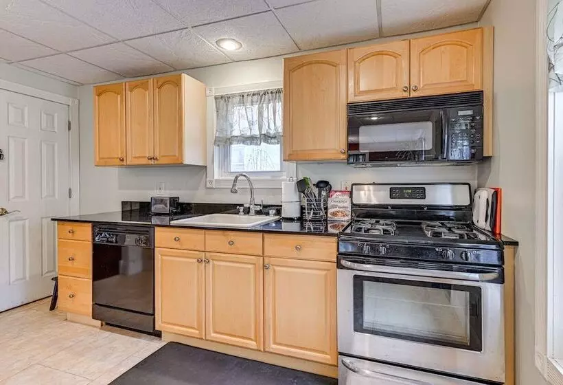 New York Escape Near Times Square & Central Park!