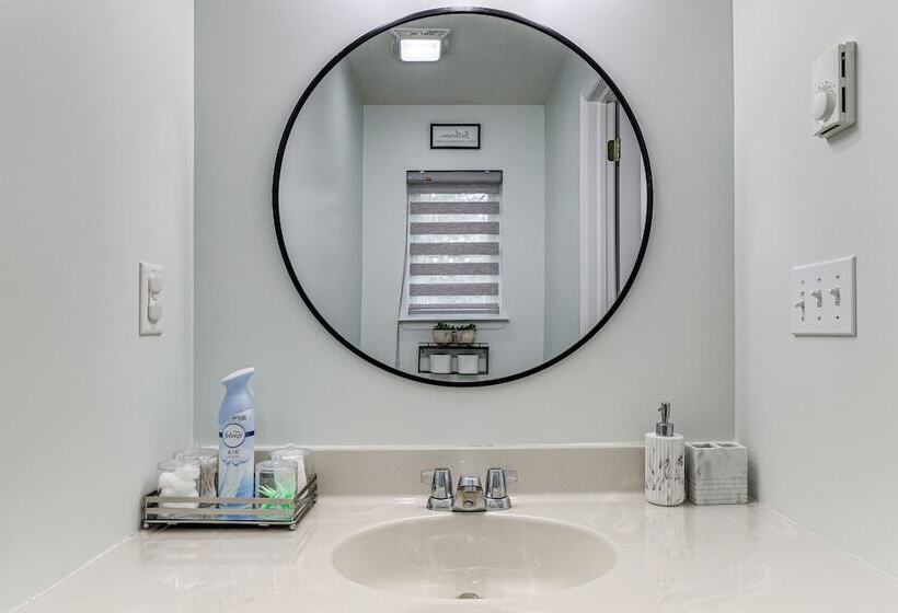 Peaceful Tobyhanna Home W/ Game Room & Fire Pit!