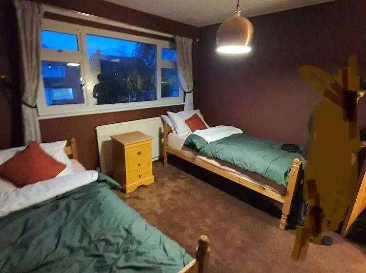 レジデンス Detached 4 Bed House In Leeds