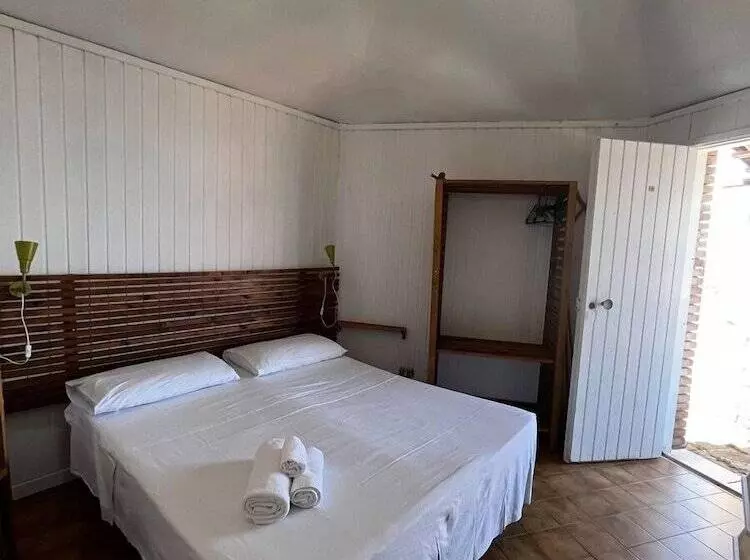 اقامتگاه Villaggio Camping Formicoli