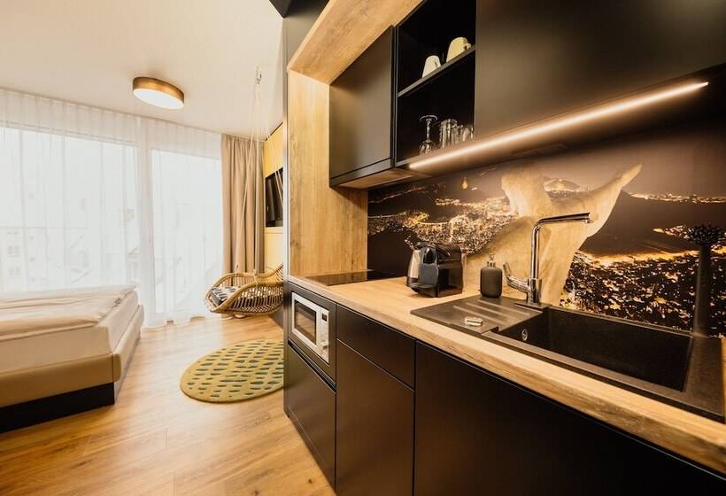 Rioca Hafeninsel Posto 8