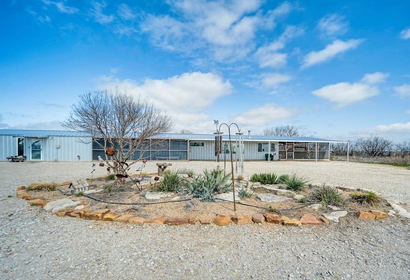 Rustic Coleman Retreat On 300 Acres W/ Hot Tub!