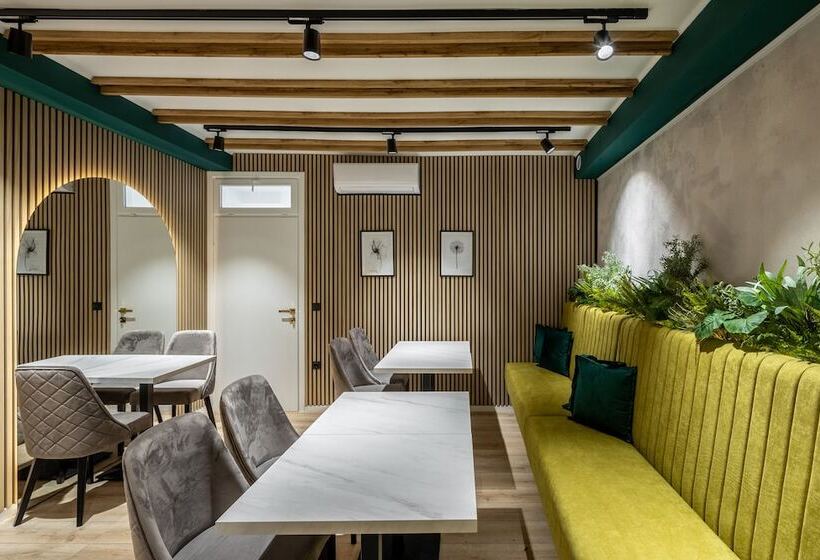 Vipo Seget Apartments