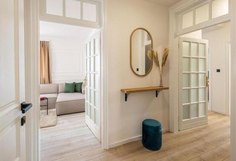 Vipo Seget Apartments