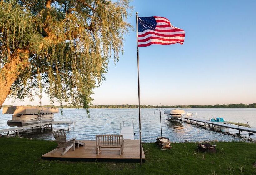 Water S Edge Retreat