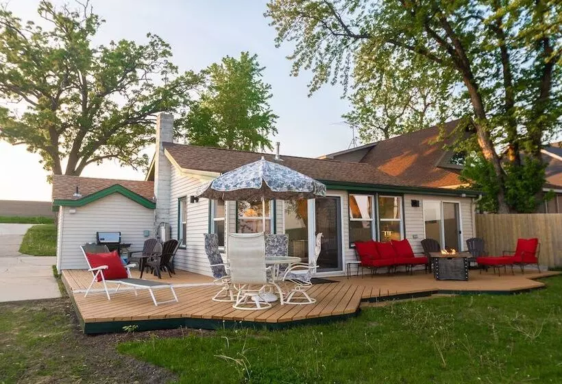 Water S Edge Retreat