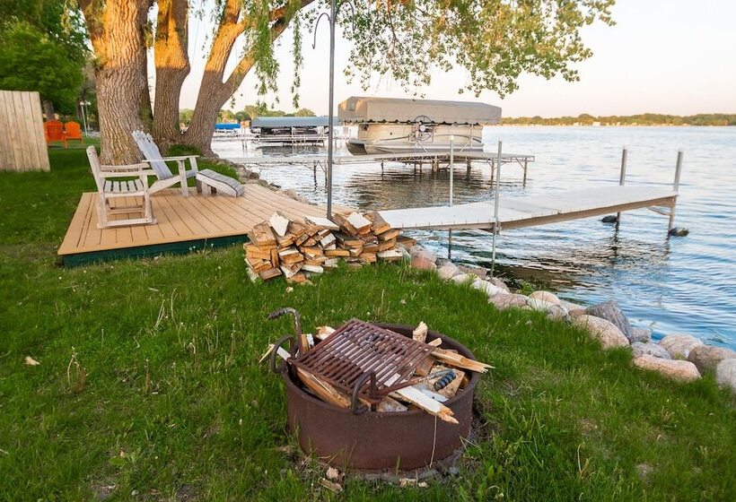 Water S Edge Retreat