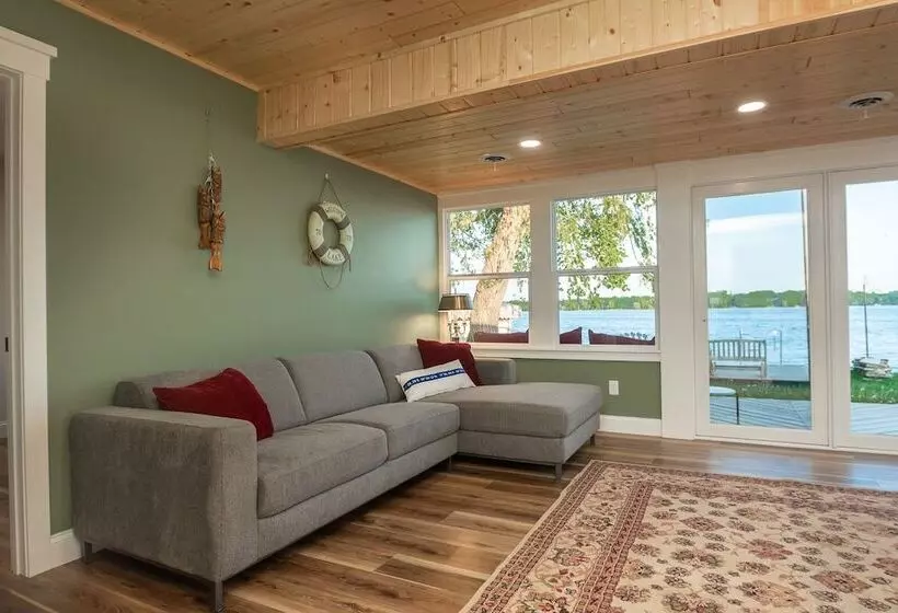 Water S Edge Retreat