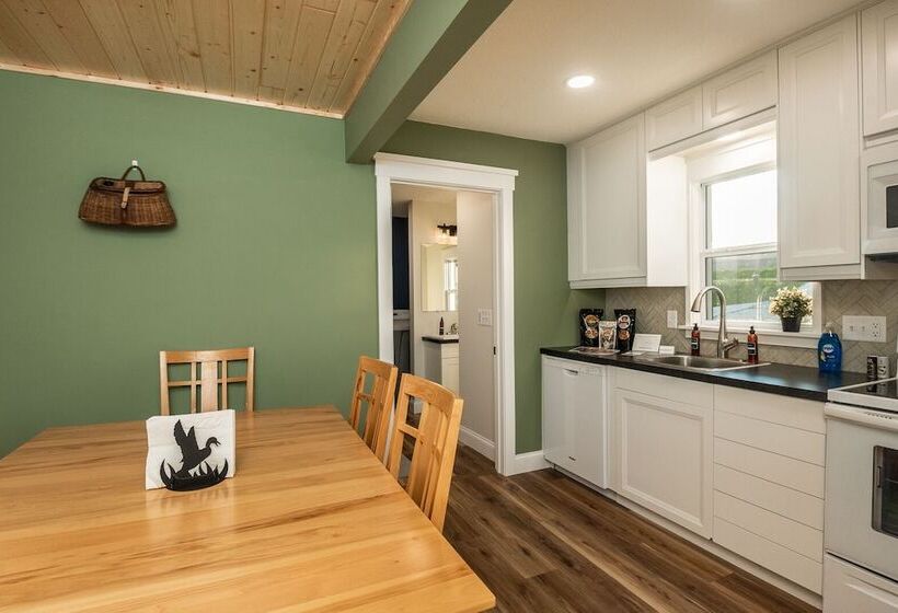 Water S Edge Retreat