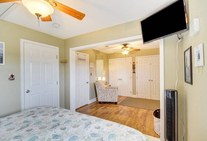 Waterfront Bay St Louis Home W/ Private Dock!