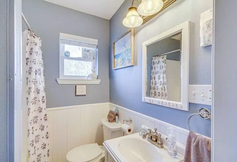 Waterfront Bay St Louis Home W/ Private Dock!