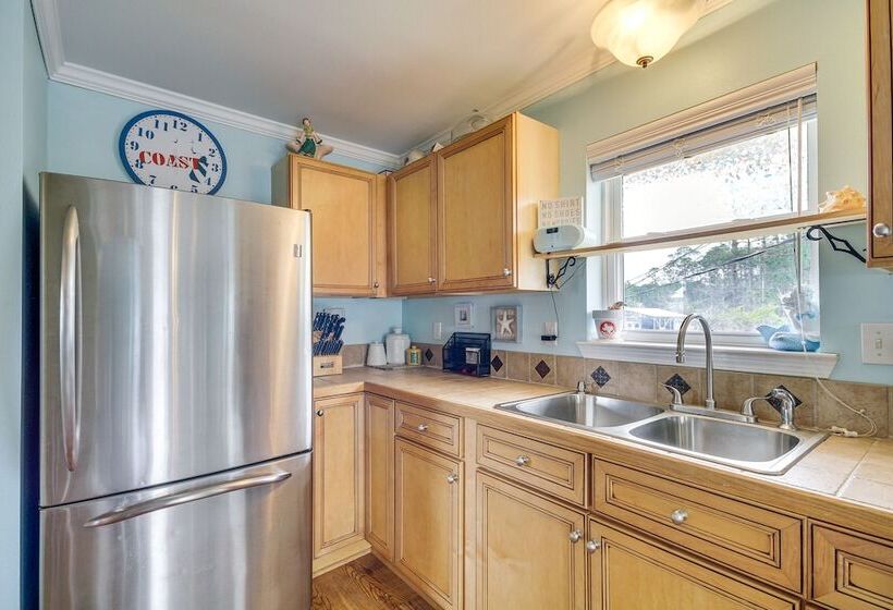 Waterfront Bay St Louis Home W/ Private Dock!