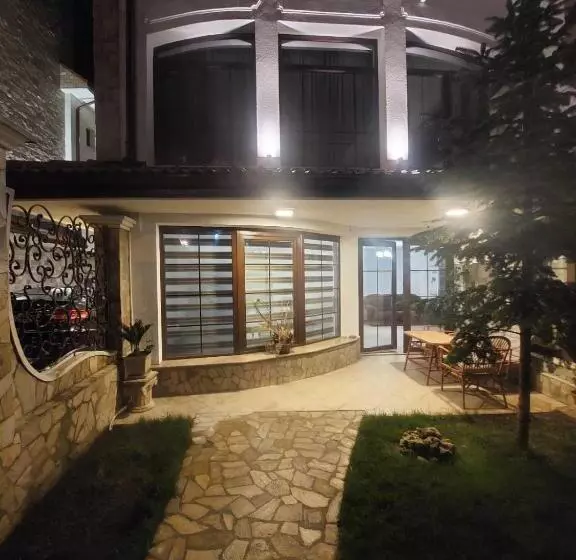 Family Hotel Rai