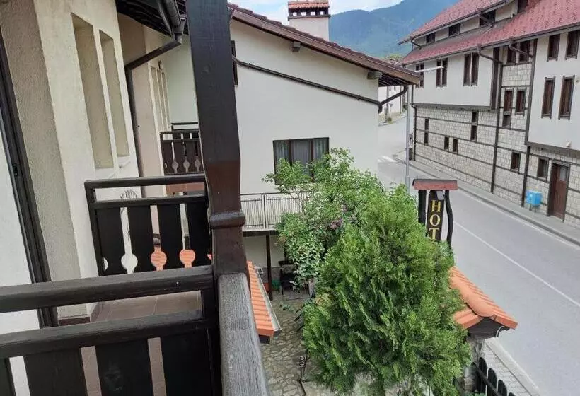Hotelli Guest House Skabrin