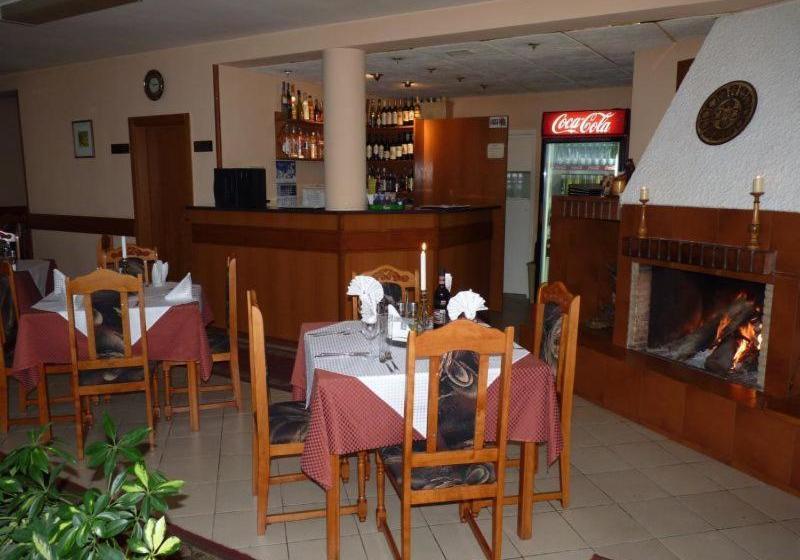 בית מלון כפרי Niko